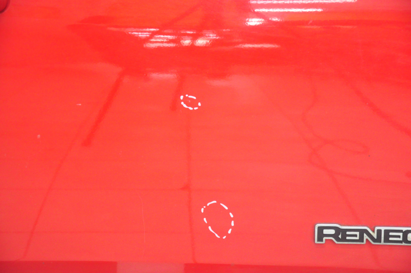 Door assembly front right Jeep Renegade 15- keyless, red 686, bumps, dented