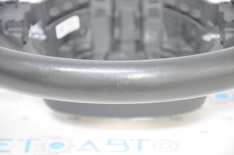 Naked steering wheel VW Tiguan 11-17 rest, rubber, black, scratches