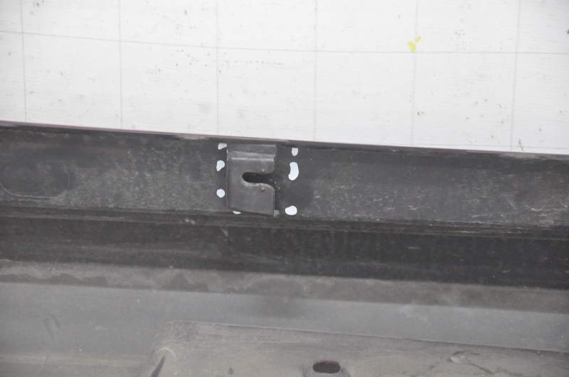 Right threshold Lexus ES300h ES350 13-18 red, scratches, broken fastener, fracture