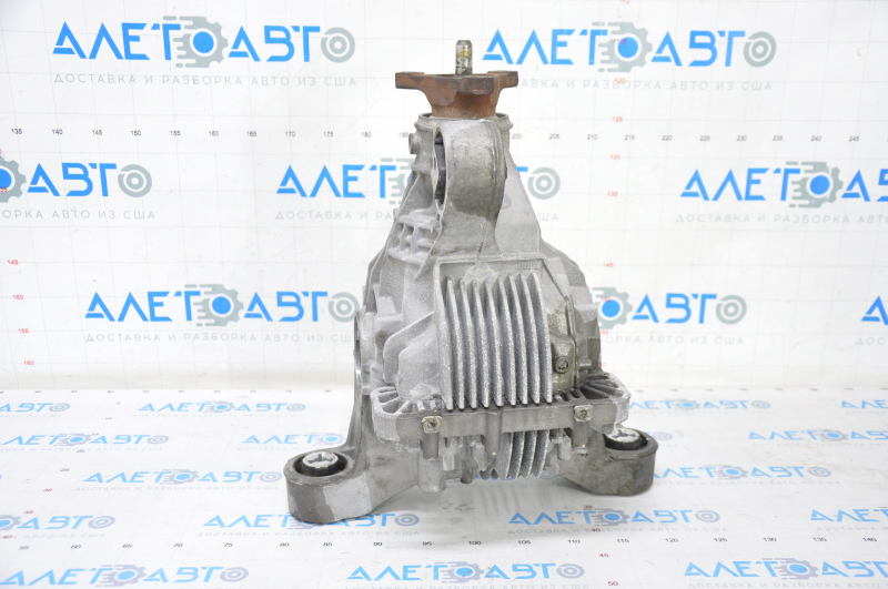 Rear differential gearbox Porsche Panamera 10-16 AWD 64k, 2 silents are torn, 1 silent is cracked