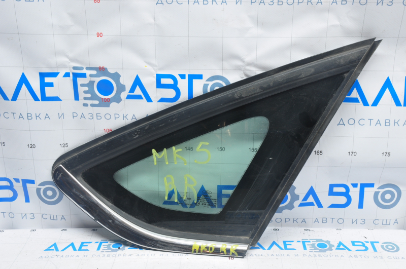 Window blind glass rear right Ford Fusion mk5 13-20 one chrome, scratches on chrome