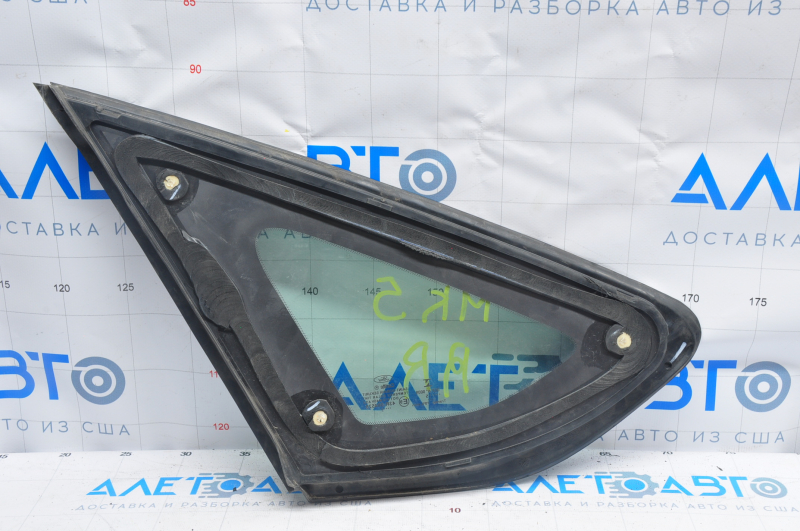 Window blind glass rear right Ford Fusion mk5 13-20 one chrome, scratches on chrome