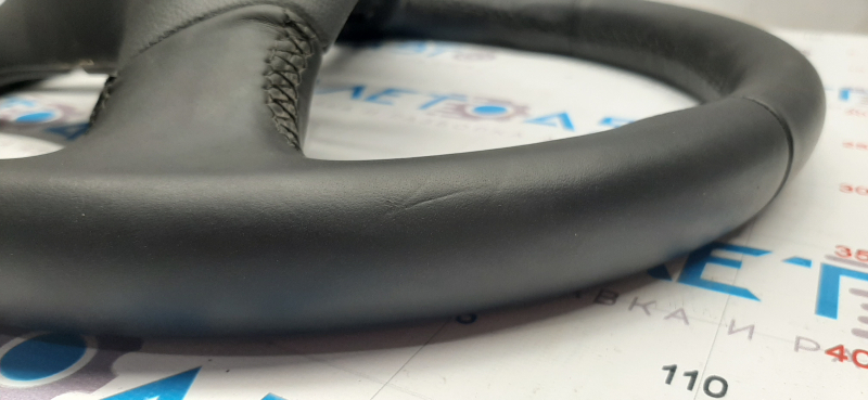Naked steering wheel VW Jetta 19-19 leather black with heating, without buttons and overlay, dents on the leather