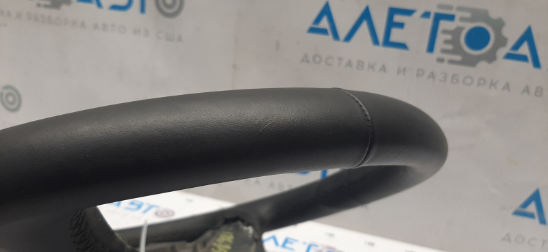 Naked steering wheel VW Jetta 19-19 leather black with heating, without buttons and overlay, dents on the leather