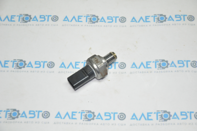 Chevrolet Equinox 18-22 LYX Oil Pressure Sensor Narrow Chip