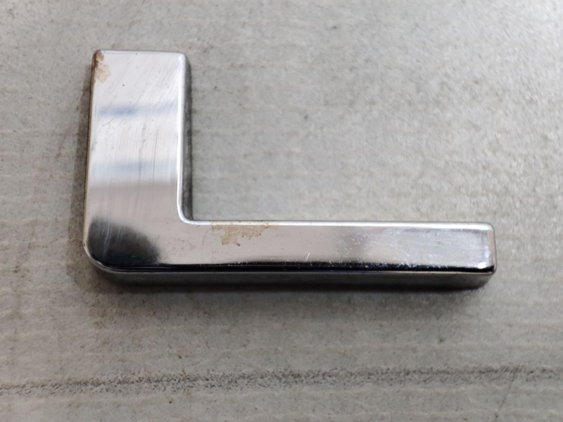Emblem inscription LIMITED trunk door Toyota Highlander 20- peeling chrome