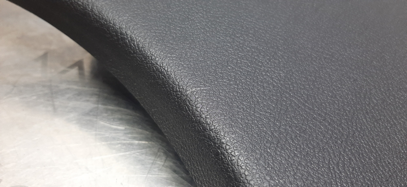 Center pillar trim lower left Ford Focus mk3 11-18 black, minor scratches