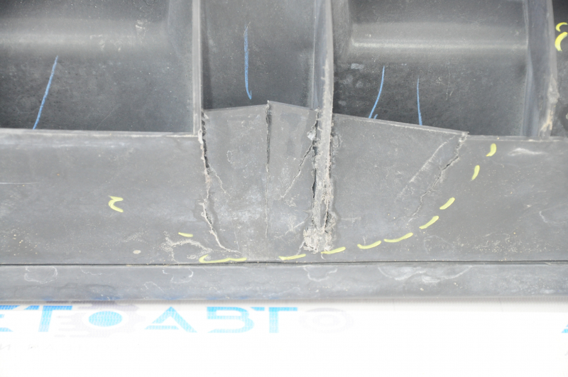 Threshold footboard set Toyota Highlander 20 - 2 pcs, no fragments, tear, scratches