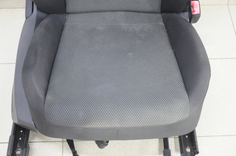 Passenger seat VW Jetta 19- without airbag, mechanical, cloth black