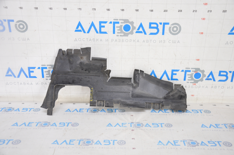 Right radiator deflector Audi A4 B8 13-16 2.0T fractures