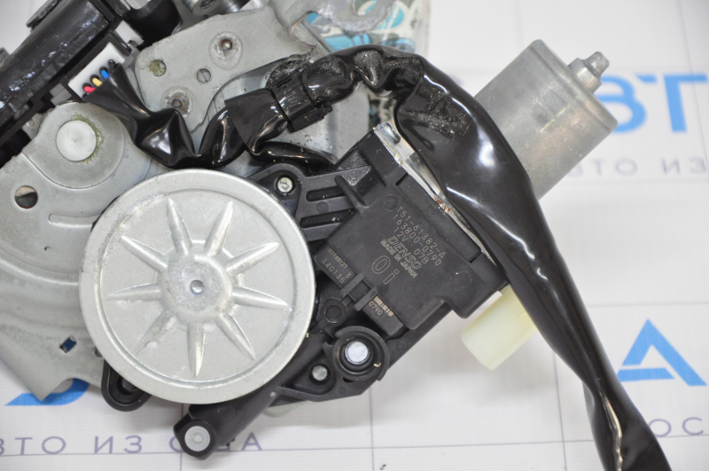 Lexus UX200 UX250h 19- Electric Trunk Door Lock