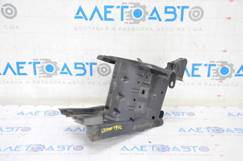 Upper front bumper reinforcement fang left Lexus UX200 UX250h 19-