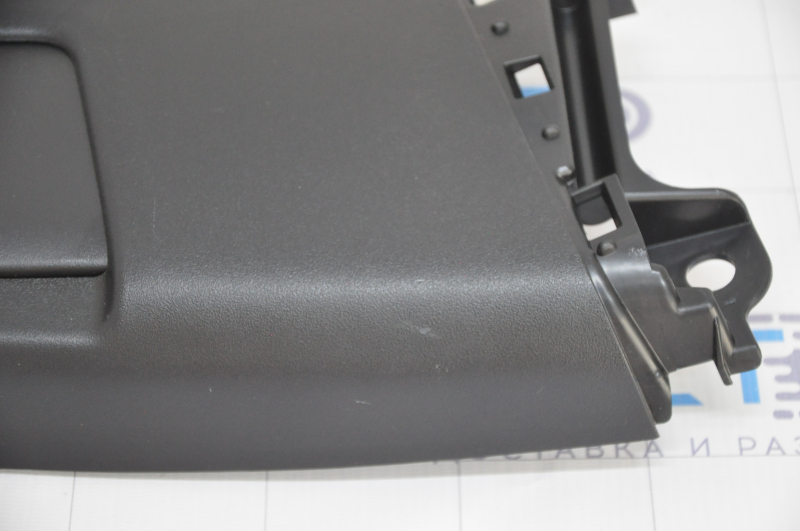 Center pillar trim upper belt right Lexus UX200 UX250h 19- black, scratches