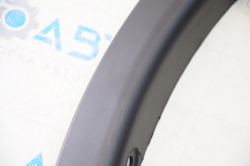 Front right fender arch trim Nissan Rogue 14-20 minor scratches