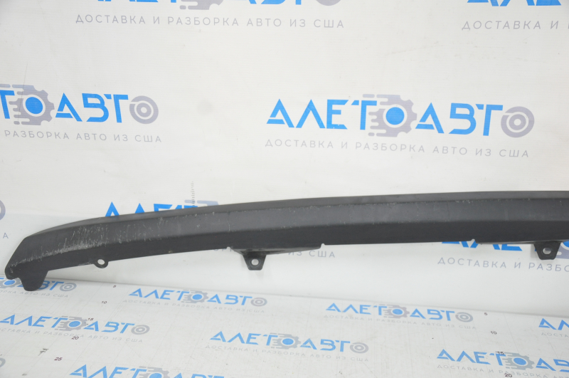 Rear bumper lip trim lower Toyota Highlander 14-19 structure, scratches, pressed, crack in fastening
