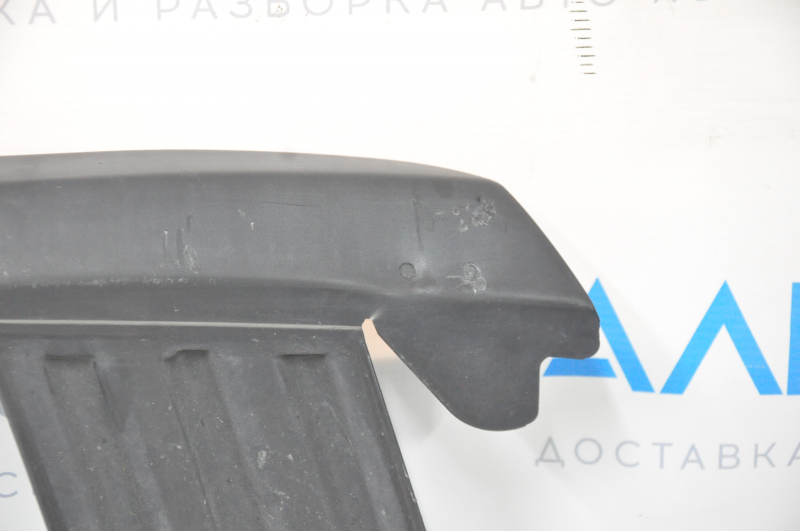 Rear bumper lip trim lower Toyota Highlander 14-19 structure, scratches, pressed, crack in fastening
