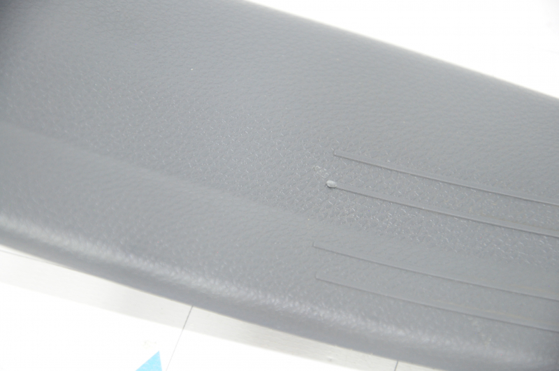 Door sill trim rear right Mercedes GLA 14-20 scratches