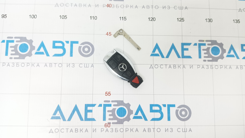 Mercedes GLA 14-20 key 4 buttons, scratches, sand