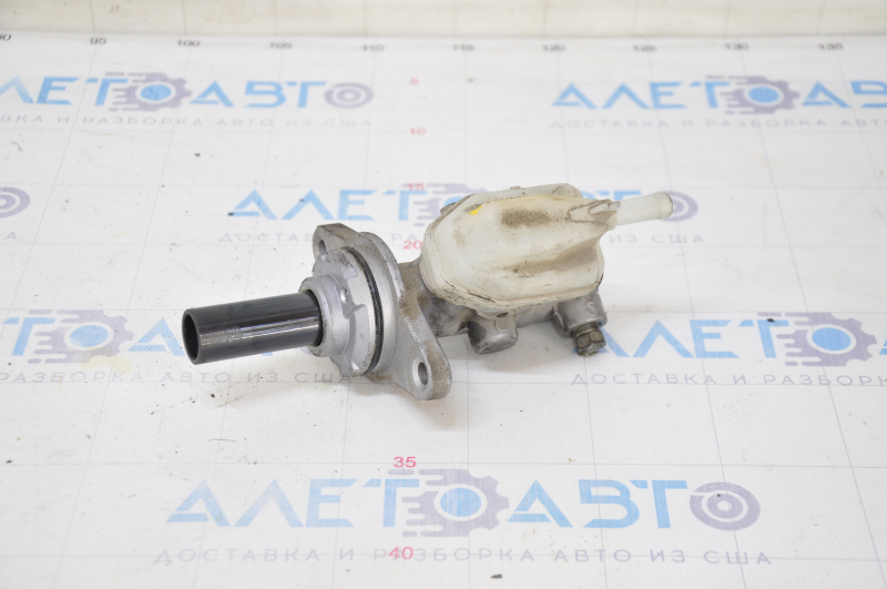 Toyota Sienna 11-20 Master Brake Cylinder with Reservoir