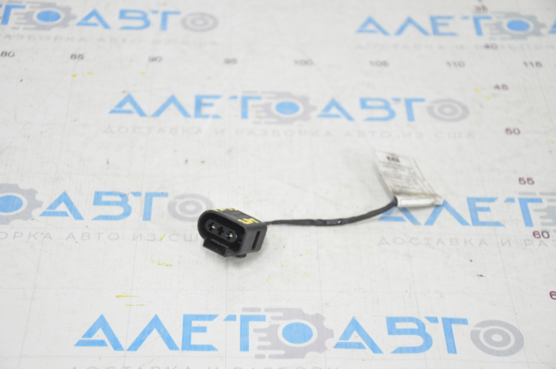 Chip for the liquid level sensor of the expansion tank BMW F30 12-16 N20