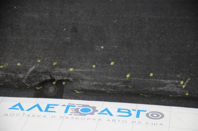 Right underbody protection BMW 5 G30 18- 530e hybrid, tears, scuffed