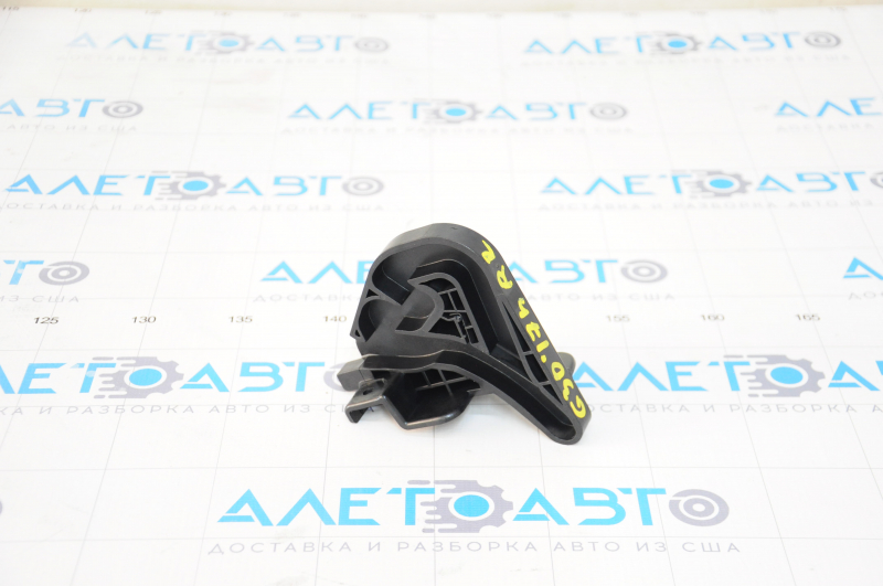 Fuel tank housing bracket lower right BMW 5 G30 18- 530e hybrid
