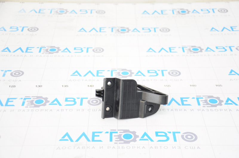 Fuel tank housing bracket lower right BMW 5 G30 18- 530e hybrid