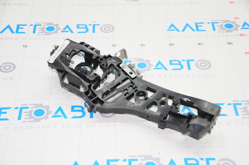 Ford Fiesta 11-19 rear right door handle mechanism broken fastener