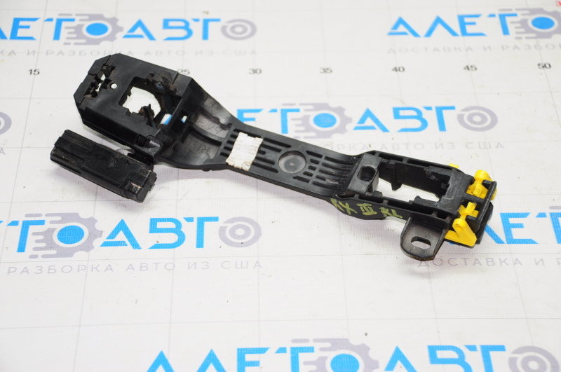 The rear left door handle mechanism of the Lexus RX350 RX450h 10-15 without traction