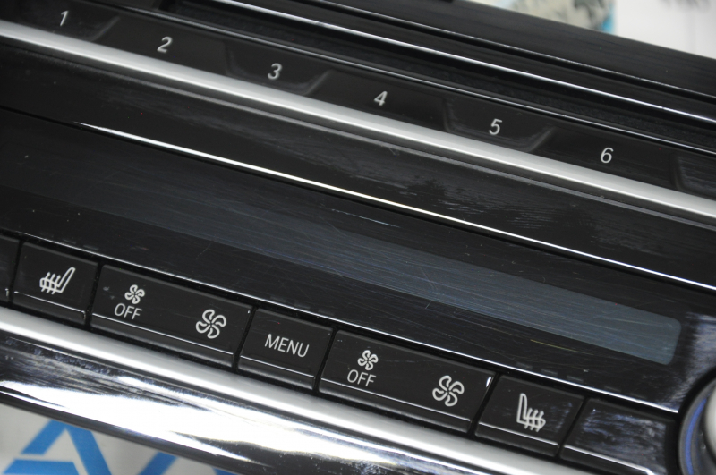 Climate control and radio control BMW 5 G30 17-23 auto, dual zone, scratches