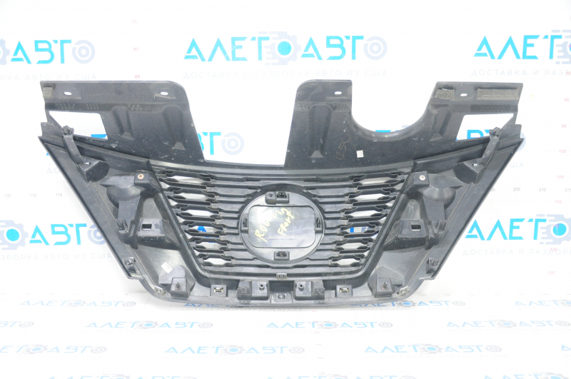 Radiator grill grill Nissan Rogue 17- without camera, under radar, under round emblem, japan built with emblem, scratches, sand