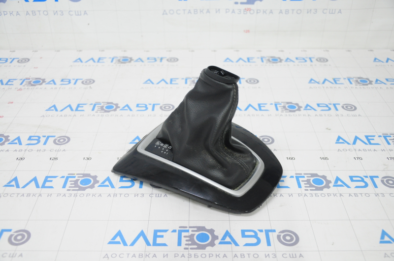 Nissan Rogue 17 gear shifter cover - black, scratches, broken mount