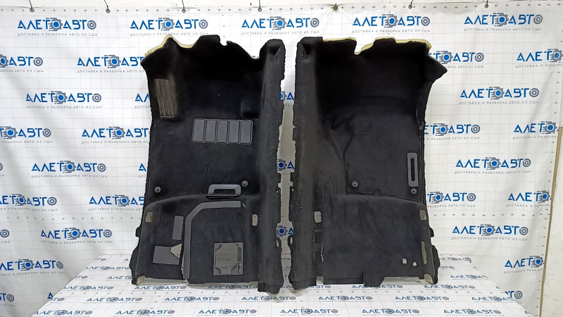 Front floor covering Porsche Cayenne 958 11-14 for cleaning