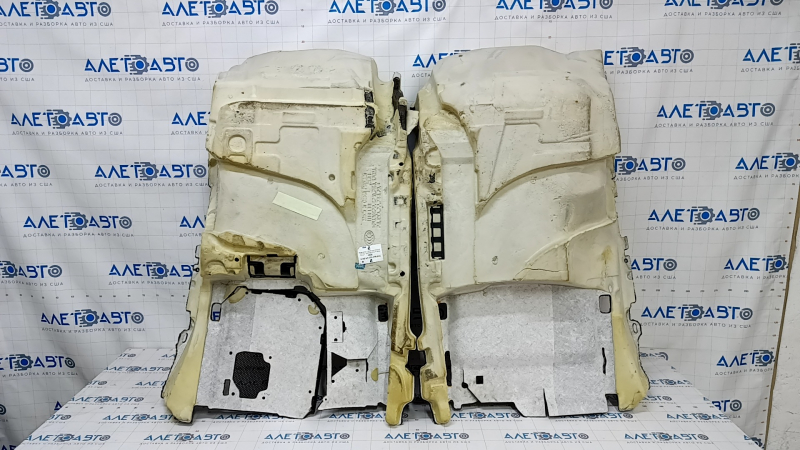 Front floor covering Porsche Cayenne 958 11-14 for cleaning