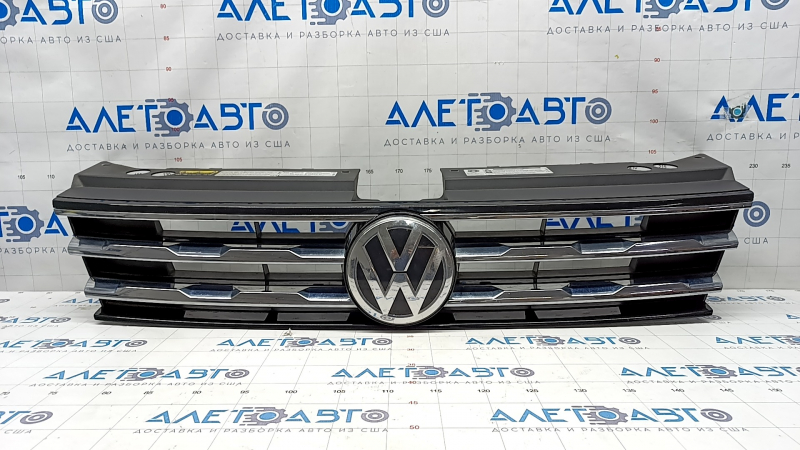 Radiator grill VW Tiguan 18-24 with emblem, under radar cruise, sand, varnish on emblem climbed