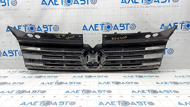 Radiator grill VW Tiguan 18-24 with emblem, under radar cruise, sand, varnish on emblem climbed
