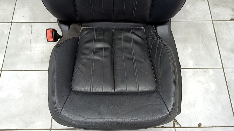 Driver's seat Audi Q5 80A 18-24 with AIRBAG, leather, black, electric, heated, dented, cracks