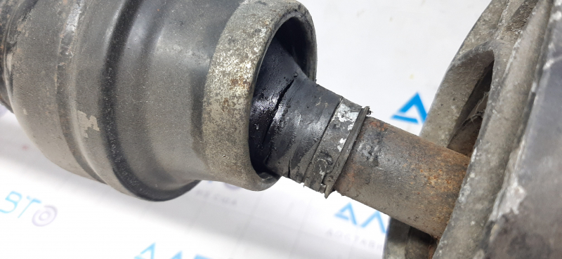 Driveshaft driveshaft VW Tiguan 09-17 boot torn, damper torn