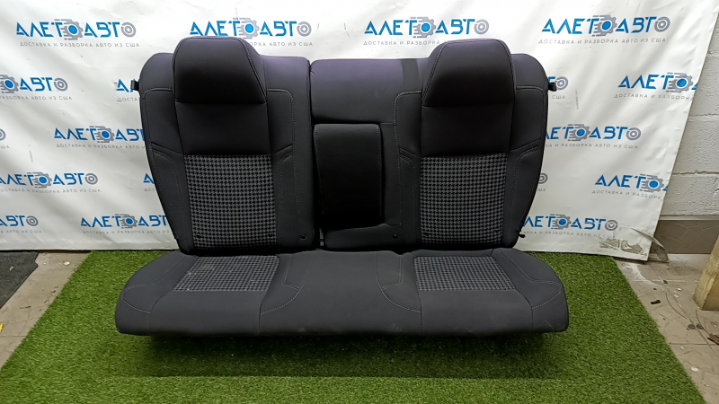 Back row of seats 2nd row Dodge Challenger 09- black cloth, chemically treated, faded fabric