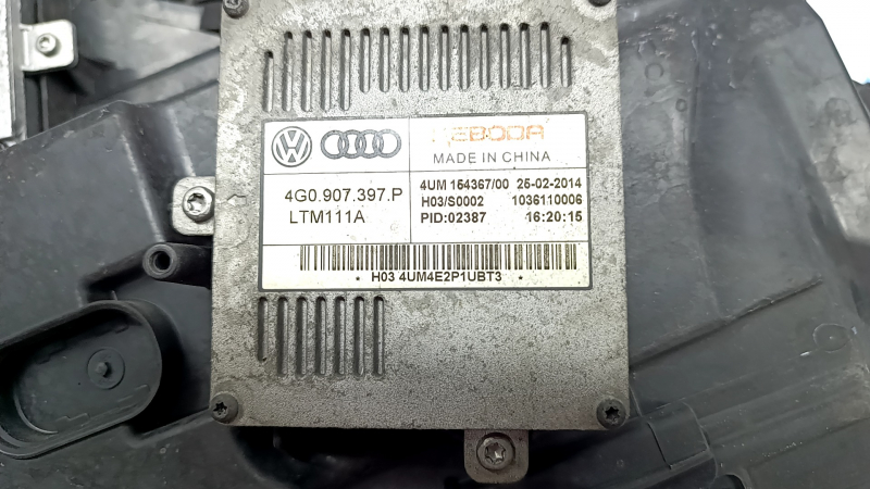 Front right headlight complete Audi A3 8V 15-16 xenon hid, with lower mount, sand, crack under glass
