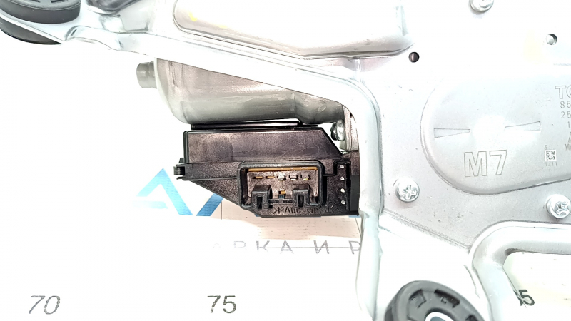 Rear wiper trapezoid with motor Toyota Venza 21-