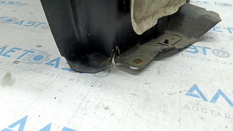 Front right fender liner Lexus ES300h ES350 13-18 tear, broken fastener