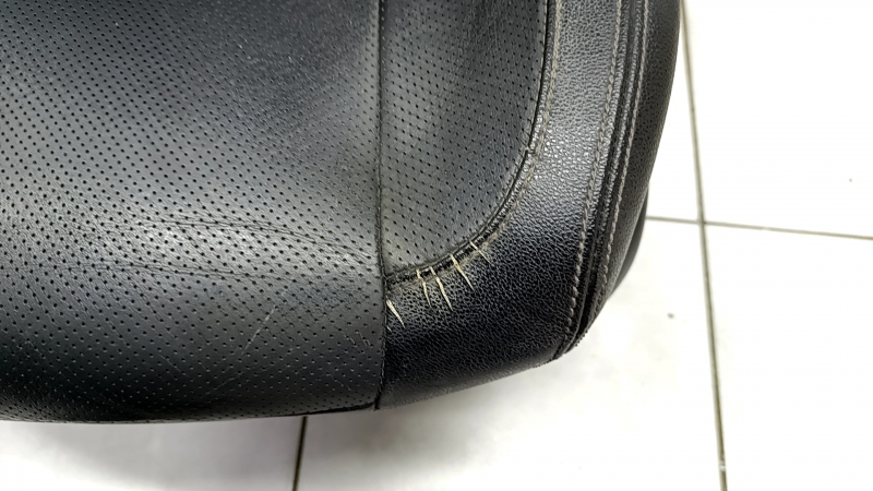 Driver's seat Nissan Rogue 14-20 with airbag, electric, heated, leather black, for dry cleaning, cracked, scratches on plastic, missing handle