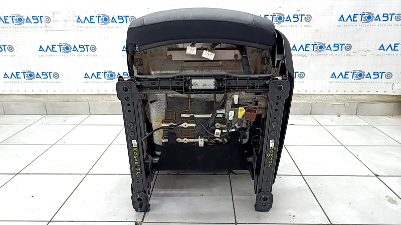 Driver's seat Nissan Rogue 14-20 with airbag, electric, heated, leather black, for dry cleaning, cracked, scratches on plastic, missing handle