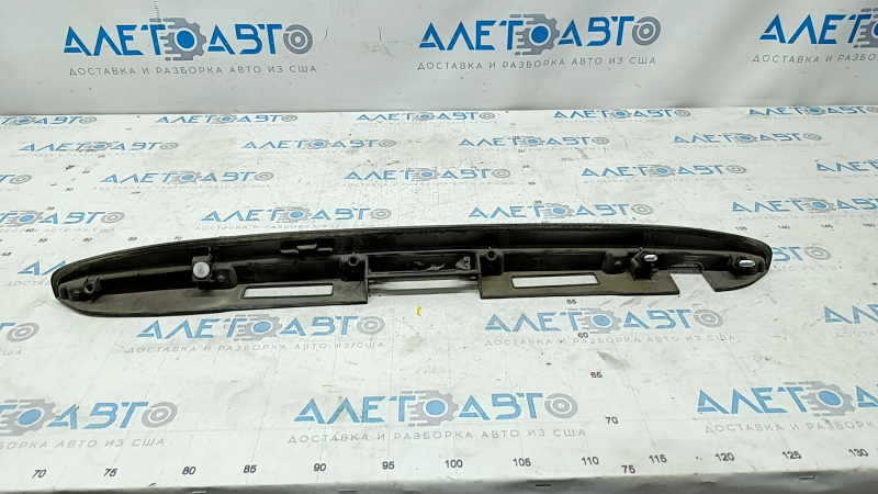Trunk door molding Lexus RX300 RX330 RX350 RX400h 04-09 chrome, 3 studs missing