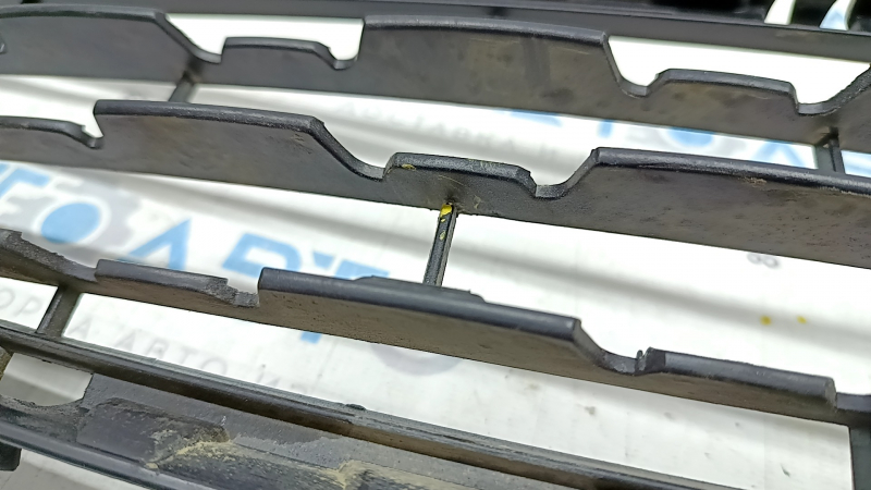 Front bumper grille lower BMW X5 F15 14-18 without radar Pure Excellence, broken honeycombs