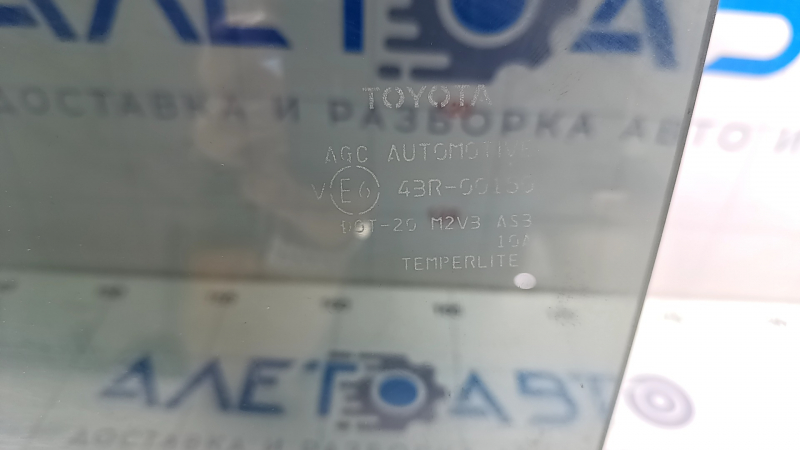 Glass of the rear left door Toyota Venza 21 - factory tinted