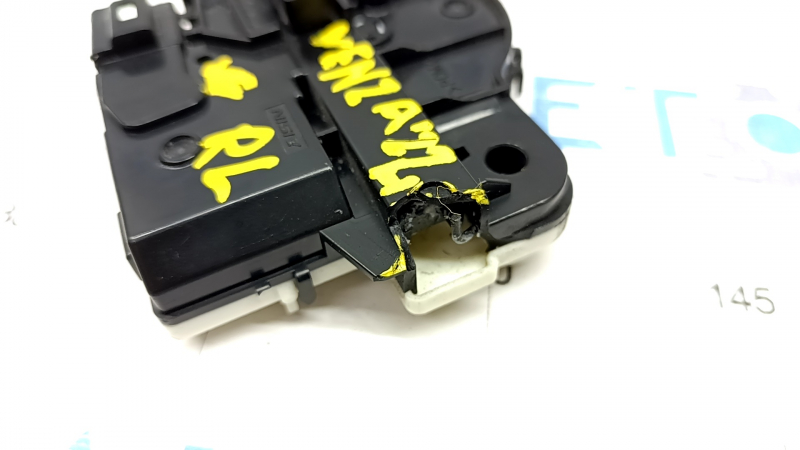 Toyota Venza 21 Fuel Filler Door Lock - No Fragment