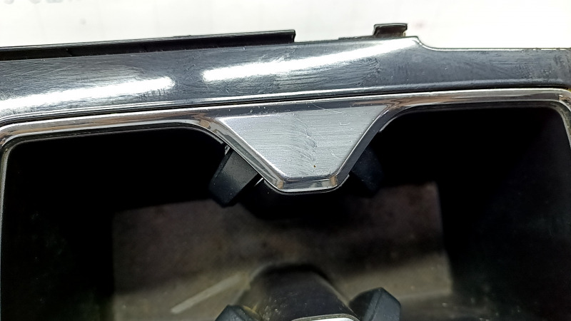 Center console trim with cup holder Honda Accord 13-17 type 2, black gloss, scratches