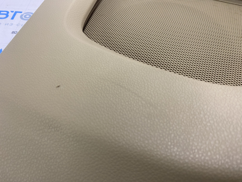 Door trim card rear right Ford Explorer 16-19 rest, beige, cloth insert, leather armrest, needs cleaning, scratches, plastic turned white